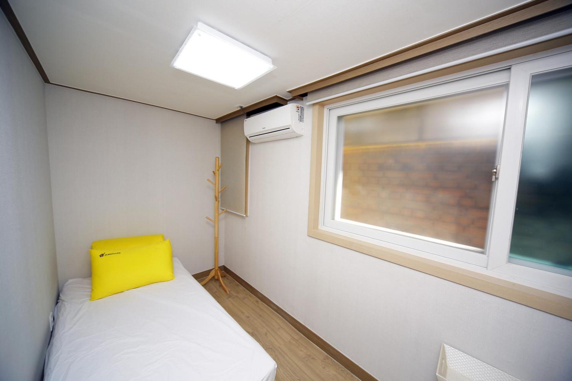 24 Guesthouse Kyunghee University Seul Quarto foto